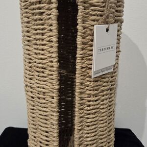 Woven Natural Paper Towel Holder/Storage